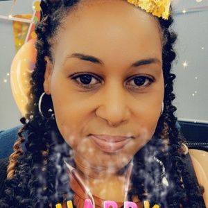 Meet your Posher, Lasandra